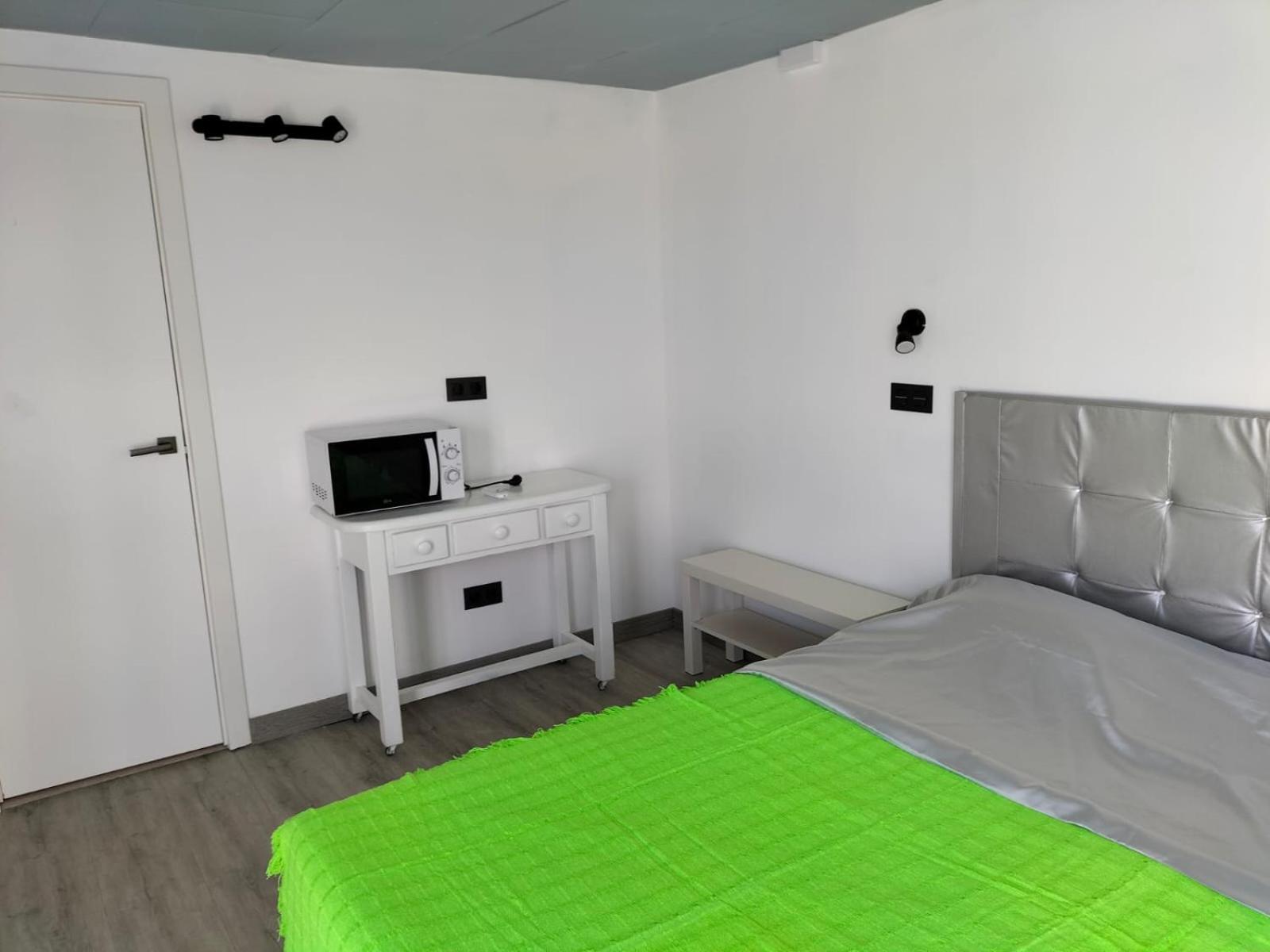 Vv Las Buganvillas Maspalomas - Cocina Y Habitaciones Con Banos Privados Kültér fotó